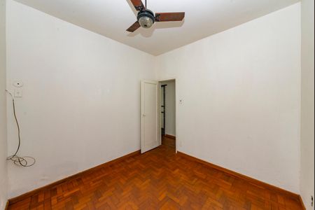 Casa à venda com 250m², 4 quartos e 4 vagas Casa à venda com 250m², 4 quartos e 4 vagasSuíte