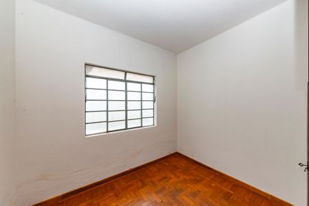 Casa à venda com 250m², 4 quartos e 4 vagas Casa à venda com 250m², 4 quartos e 4 vagasQuarto 4