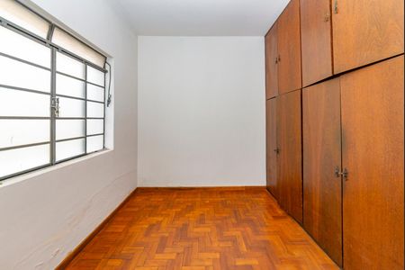 Casa à venda com 250m², 4 quartos e 4 vagas Casa à venda com 250m², 4 quartos e 4 vagasQuarto 2