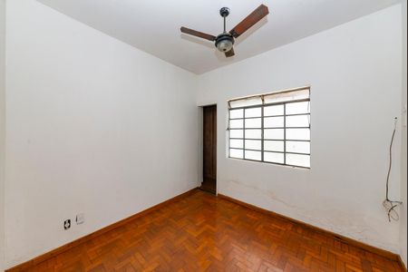 Casa à venda com 250m², 4 quartos e 4 vagas Casa à venda com 250m², 4 quartos e 4 vagasSuíte