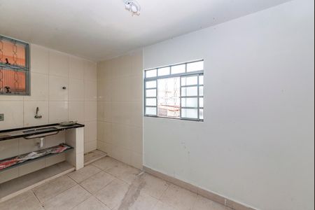 Casa à venda com 250m², 4 quartos e 4 vagas Casa à venda com 250m², 4 quartos e 4 vagascasa 2