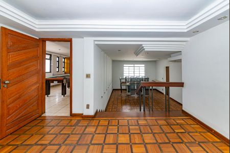 Casa à venda com 250m², 4 quartos e 4 vagas Casa à venda com 250m², 4 quartos e 4 vagasSala 2