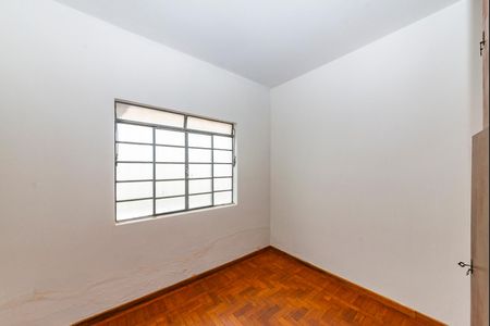 Casa à venda com 250m², 4 quartos e 4 vagas Casa à venda com 250m², 4 quartos e 4 vagasQuarto 2
