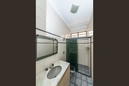 Casa à venda com 250m², 4 quartos e 4 vagas Casa à venda com 250m², 4 quartos e 4 vagasBanheiro Social