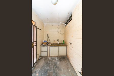 Casa à venda com 250m², 4 quartos e 4 vagas Casa à venda com 250m², 4 quartos e 4 vagasÁrea de Serviço