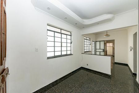 Casa à venda com 250m², 4 quartos e 4 vagas Casa à venda com 250m², 4 quartos e 4 vagasSala 4