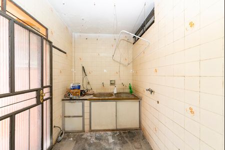 Casa à venda com 250m², 4 quartos e 4 vagas Casa à venda com 250m², 4 quartos e 4 vagasÁrea de Serviço