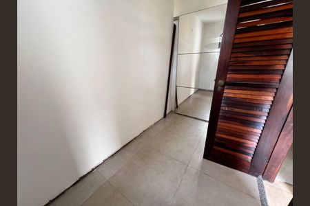 Casa à venda com 700m², 4 quartos e 2 vagas Casa à venda com 700m², 4 quartos e 2 vagasQuarto 3 Closet