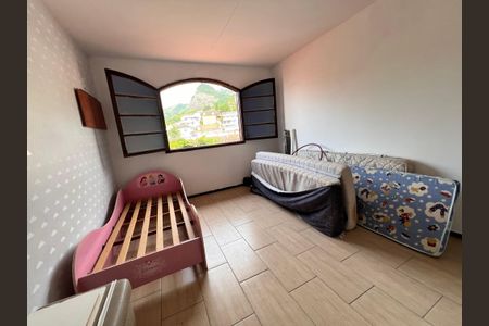 Casa à venda com 700m², 4 quartos e 2 vagas Casa à venda com 700m², 4 quartos e 2 vagasQuarto 2
