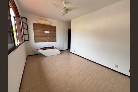 Casa à venda com 700m², 4 quartos e 2 vagas Casa à venda com 700m², 4 quartos e 2 vagasQuarto 3