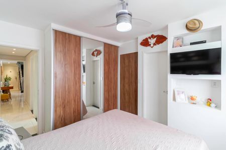 Apartamento à venda com 137m², 2 quartos e 2 vagas Apartamento à venda com 137m², 2 quartos e 2 vagasSuíte