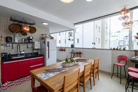 Apartamento à venda com 137m², 2 quartos e 2 vagas Apartamento à venda com 137m², 2 quartos e 2 vagasCobertura