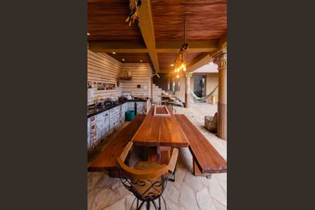 Casa à venda com 270m², 3 quartos e 4 vagasÁrea gourmet