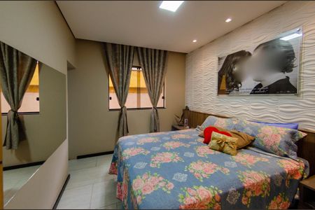 Casa à venda com 270m², 3 quartos e 4 vagasSuíte