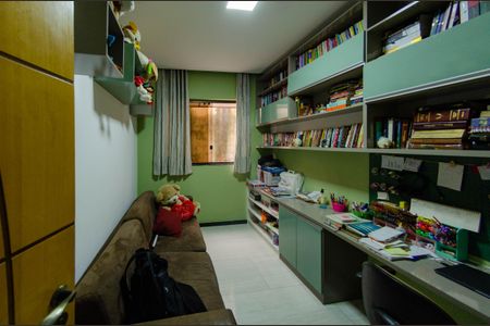 Casa à venda com 270m², 3 quartos e 4 vagasQuarto 2