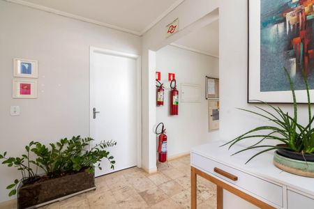 Apartamento à venda com 95m², 3 quartos e 1 vaga Apartamento à venda com 95m², 3 quartos e 1 vagaHall Social