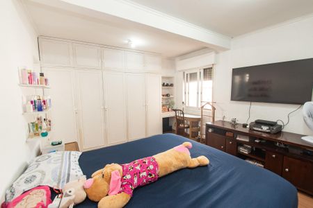 Casa à venda com 300m², 3 quartos e 3 vagas Casa à venda com 300m², 3 quartos e 3 vagasSuíte 1