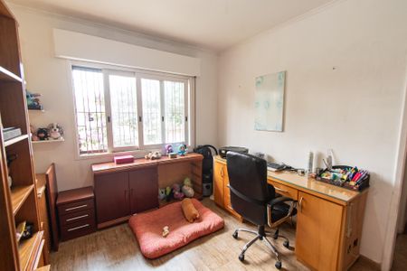 Casa à venda com 300m², 3 quartos e 3 vagas Casa à venda com 300m², 3 quartos e 3 vagasSuíte 2