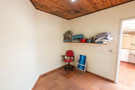 Casa à venda com 300m², 3 quartos e 3 vagas Casa à venda com 300m², 3 quartos e 3 vagasQuarto de serviço