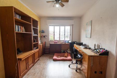 Casa à venda com 300m², 3 quartos e 3 vagas Casa à venda com 300m², 3 quartos e 3 vagasSuíte 2