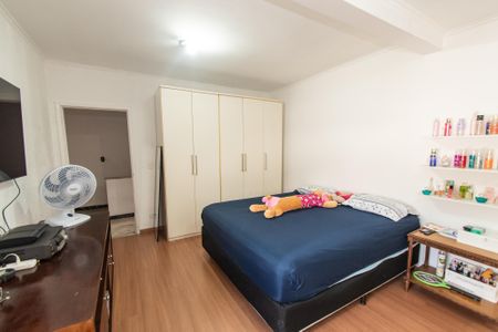 Casa à venda com 300m², 3 quartos e 3 vagas Casa à venda com 300m², 3 quartos e 3 vagasSuíte 1