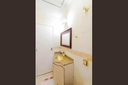 Casa à venda com 100m², 2 quartos e 1 vagaBanheiro