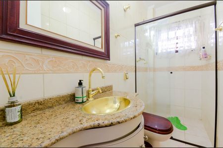 Casa à venda com 100m², 2 quartos e 1 vagaBanheiro