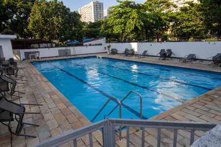 Apartamento para alugar com 57m², 2 quartos e 1 vaga Apartamento para alugar com 57m², 2 quartos e 1 vagaÁrea comum - Piscina