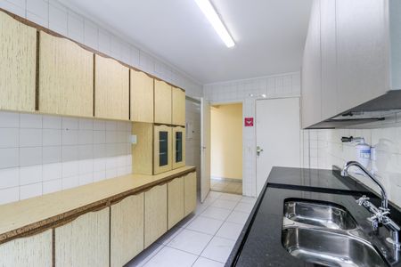 Apartamento para alugar com 70m², 2 quartos e 2 vagas Apartamento para alugar com 70m², 2 quartos e 2 vagasCozinha