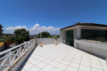 Casa à venda com 450m², 3 quartos e 3 vagasTerraço