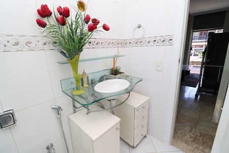 Casa à venda com 450m², 3 quartos e 3 vagasBanheiro Social