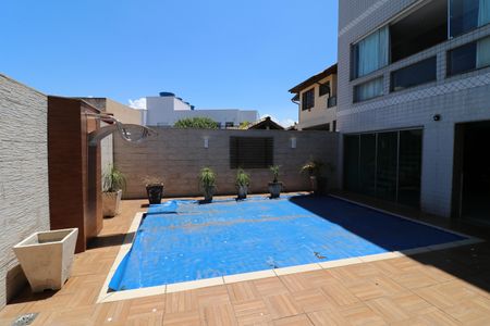 Casa à venda com 450m², 3 quartos e 3 vagasÁrea da Piscina