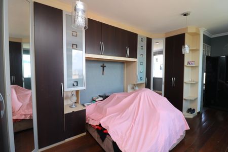 Casa à venda com 450m², 3 quartos e 3 vagasSuíte 2