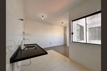 Apartamento à venda com 104m², 2 quartos e 2 vagas Apartamento à venda com 104m², 2 quartos e 2 vagasCozinha