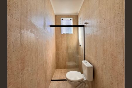 Apartamento à venda com 104m², 2 quartos e 2 vagas Apartamento à venda com 104m², 2 quartos e 2 vagasBanheiro da Suíte