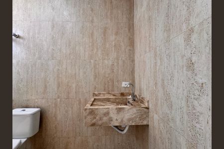 Apartamento à venda com 104m², 2 quartos e 2 vagas Apartamento à venda com 104m², 2 quartos e 2 vagasBanheiro da Suíte