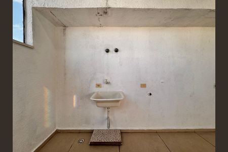 Apartamento à venda com 104m², 2 quartos e 2 vagas Apartamento à venda com 104m², 2 quartos e 2 vagasLavanderia