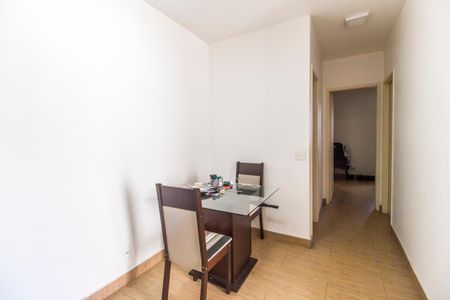 Apartamento à venda com 63m², 2 quartos e 1 vagaSala