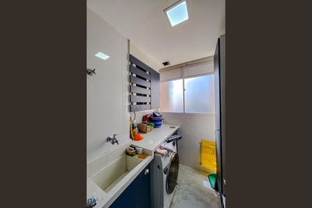 Apartamento à venda com 65m², 3 quartos e 1 vagaÁrea de Serviço