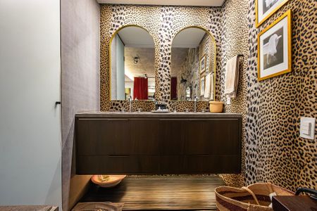 Apartamento à venda com 173m², 2 quartos e 2 vagas Apartamento à venda com 173m², 2 quartos e 2 vagasSuíte 1