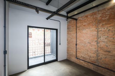 Casa de condomínio à venda com 180m², 5 quartos e 3 vagas Casa de condomínio à venda com 180m², 5 quartos e 3 vagasCasa 1 - Quarto