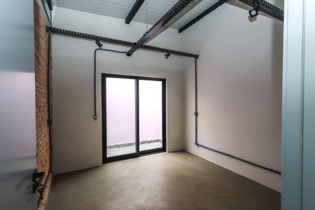 Casa de condomínio à venda com 180m², 5 quartos e 3 vagas Casa de condomínio à venda com 180m², 5 quartos e 3 vagasCasa 2 - Quarto