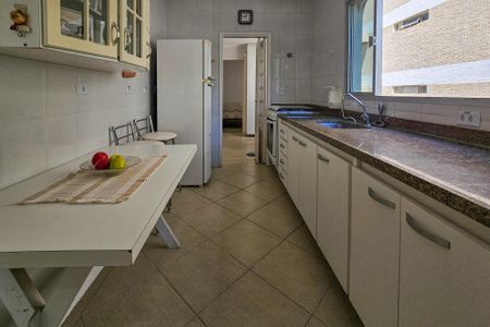 Apartamento para alugar com 110m², 3 quartos e 1 vaga Apartamento para alugar com 110m², 3 quartos e 1 vagaCozinha