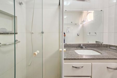 Apartamento para alugar com 110m², 3 quartos e 1 vaga Apartamento para alugar com 110m², 3 quartos e 1 vagaBanheiro 2