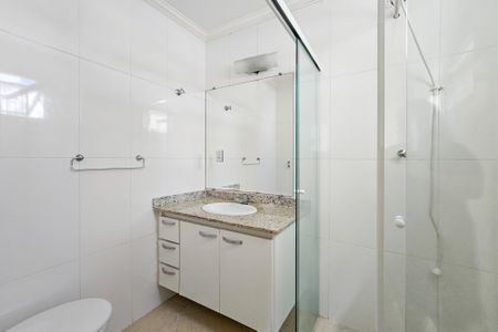Apartamento para alugar com 110m², 3 quartos e 1 vaga Apartamento para alugar com 110m², 3 quartos e 1 vagaBanheiro
