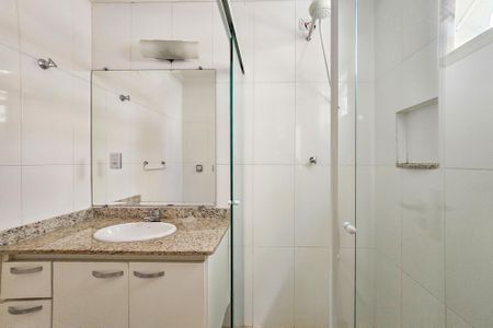 Apartamento para alugar com 110m², 3 quartos e 1 vaga Apartamento para alugar com 110m², 3 quartos e 1 vagaBanheiro