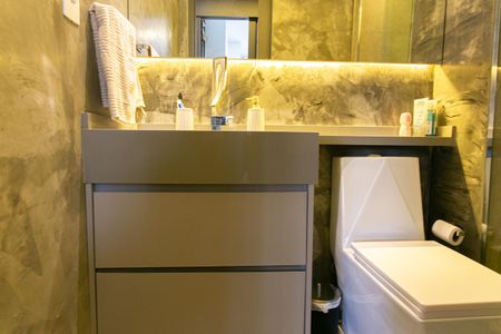 Apartamento à venda com 55m², 2 quartos e 1 vagaBanheiro Social