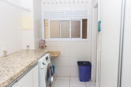 Apartamento à venda com 193m², 4 quartos e 3 vagas Apartamento à venda com 193m², 4 quartos e 3 vagasÁrea de Serviço