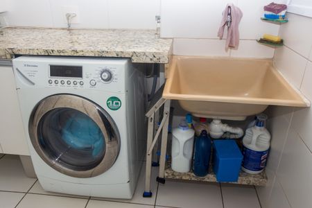 Apartamento à venda com 193m², 4 quartos e 3 vagas Apartamento à venda com 193m², 4 quartos e 3 vagasÁrea de Serviço