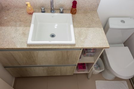 Apartamento à venda com 193m², 4 quartos e 3 vagas Apartamento à venda com 193m², 4 quartos e 3 vagasBanheiro da Suíte 2